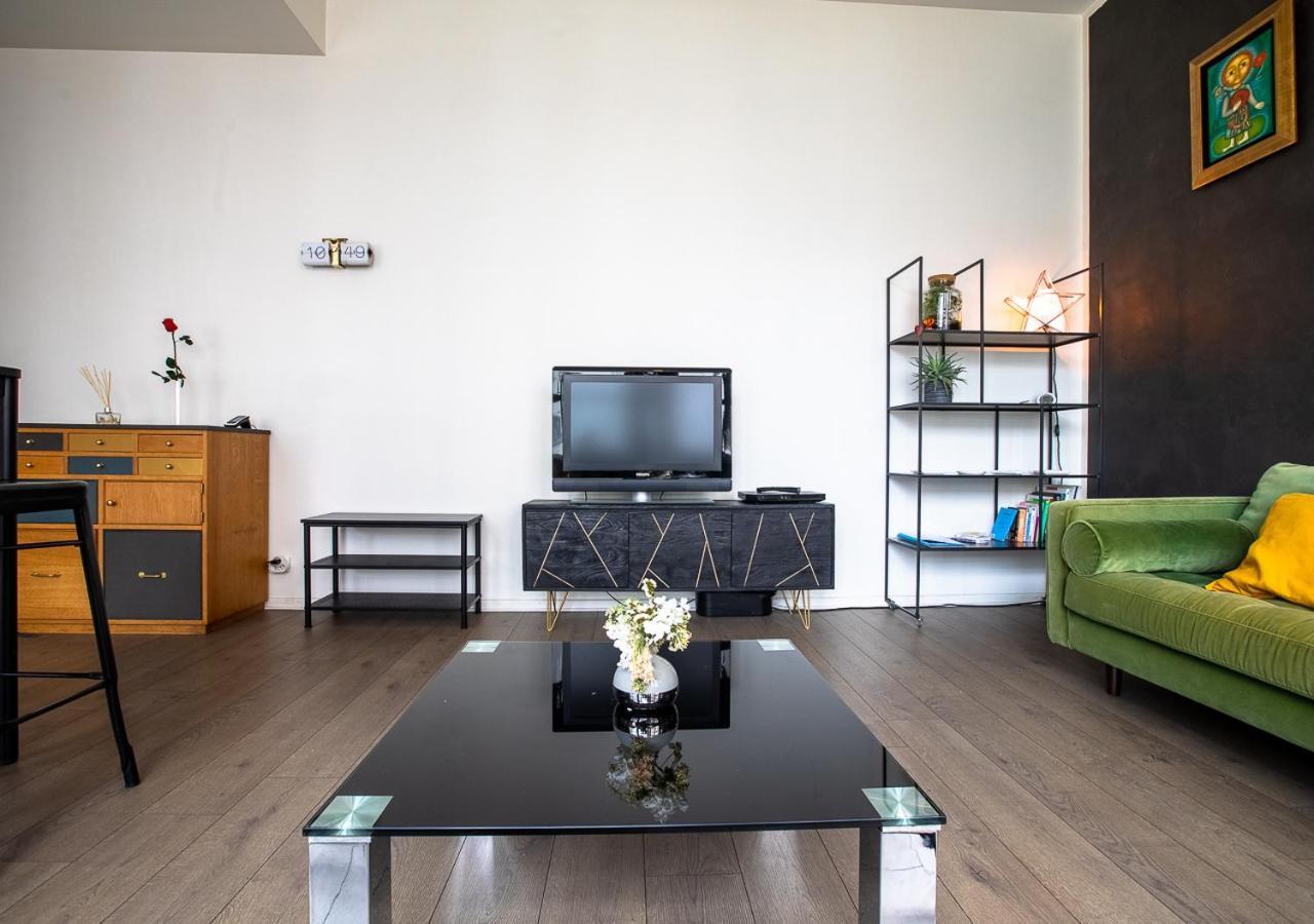 Apartamento Le Loft Horloger Avec Parking Besanzón Exterior foto